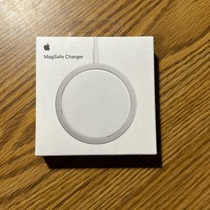 iPhone MagSafe Charger - never opened